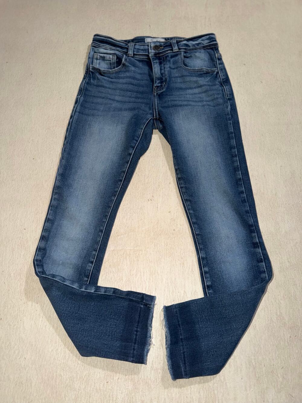 Kancan women’s mid rise skinny blue jeans